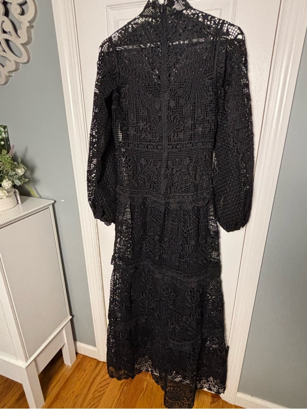 FARM Rio Tiered Guipure Lace Maxi Dress In Black π€ - Picture 5 of 9
